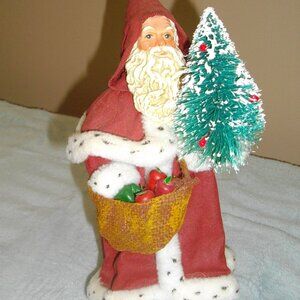 Possible Dreams Clothique Father Christmas Santa figurine.